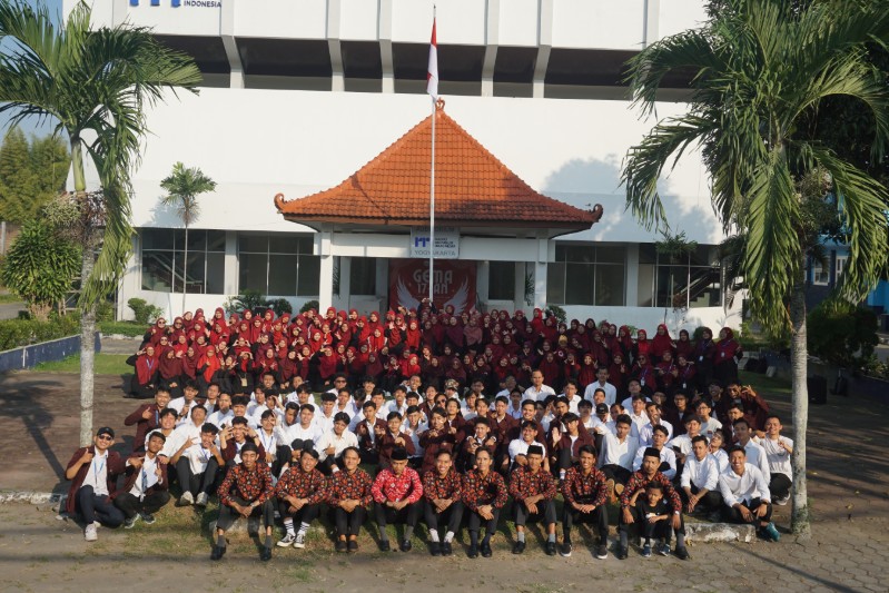 Upacara 17 Agustus 2025